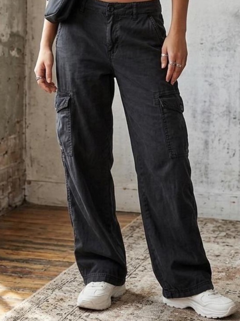 American Eagle Outfitters Womens Wide Leg Utility Cargo Pants Grey 2 - Picture 1 of 8
